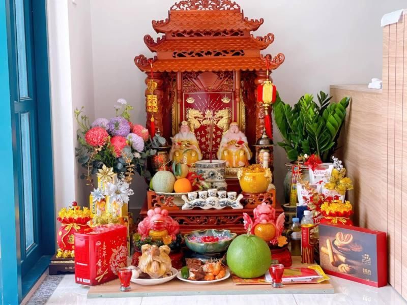 bàn thờ thần tài đặt ở đâu